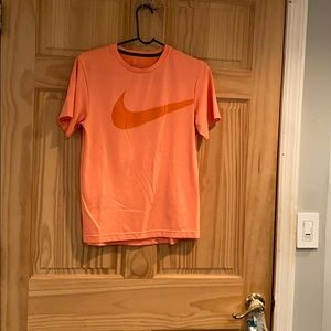Nike tee shirt
